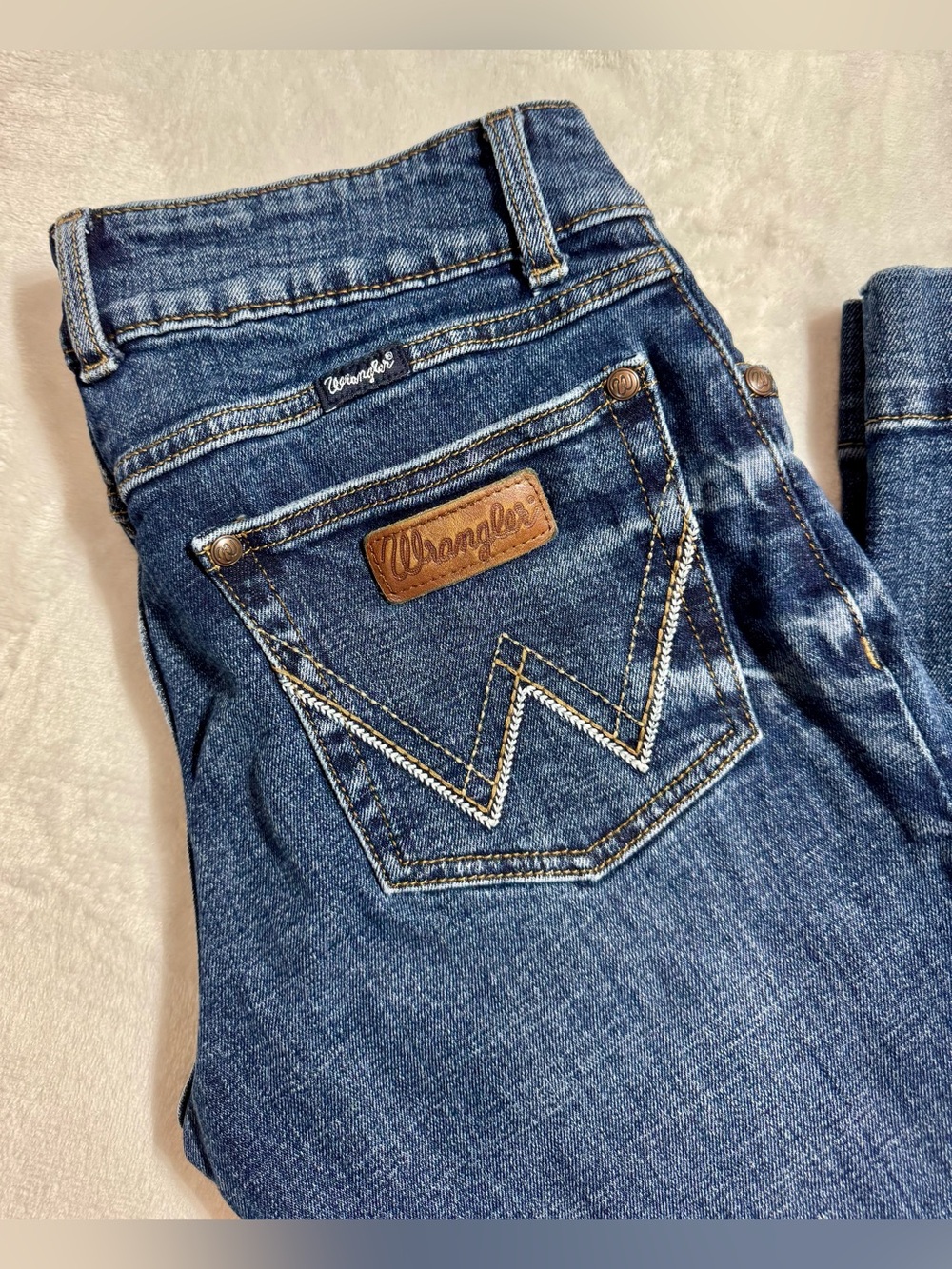 Wrangler Women's Bootcut Regular Fit Medium Wash Blue Denim Jeans